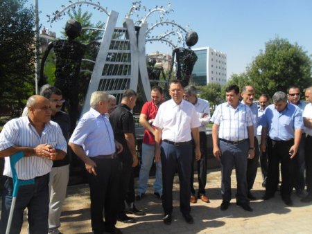 Petrol İş'ten, Batman’da terör örgütü mayınında ölen 4 sivilin anıtına ziyaret