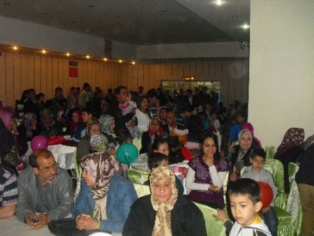 Peygamber Efendimiz'i (sas) şiir ve ilahilerle andılar