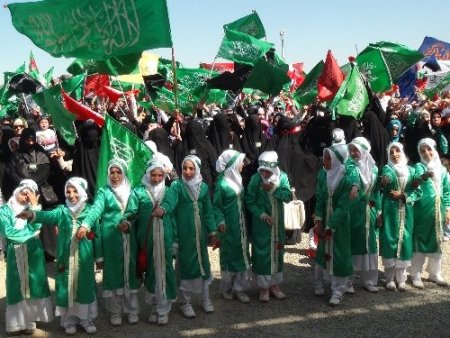 Peygamber sevdalıları mevlid meydanına sığmadı