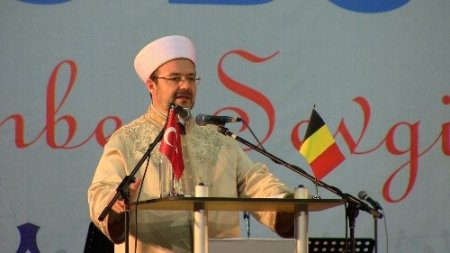 Peygamber sevgisi Belçika’da binlerce insanı bir araya getirdi