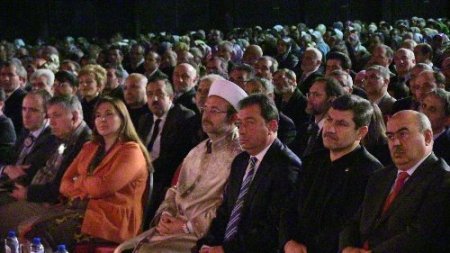 Peygamber sevgisi Belçika’da binlerce insanı bir araya getirdi