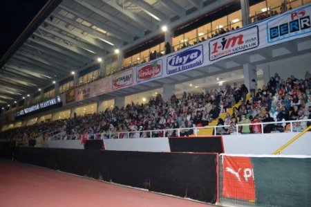 Peygamber sevgisi stadyumu doldurdu