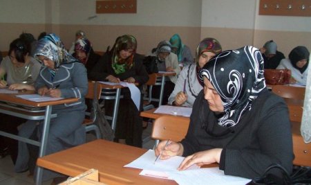 Peygamber Sevgisinde Yarıştılar