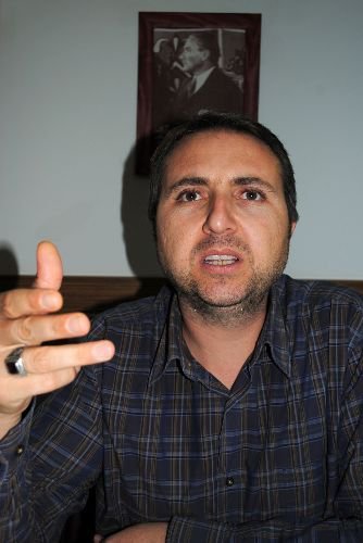 Peygamberlere Ve Devlet Büyüklerine Hakaret Eden Öğretmeni Başbakan Erdoğan'a Şikayet Etti