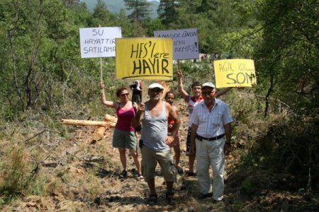 Piknik Yapmaya Gittiler, Hes’i Protesto Ettiler