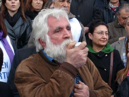 Pınar Aydınlar'dan 'çarpı' şikayeti