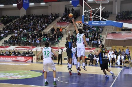 Pınar Karşıyaka: 69 - Fenerbahçe Ülker: 77