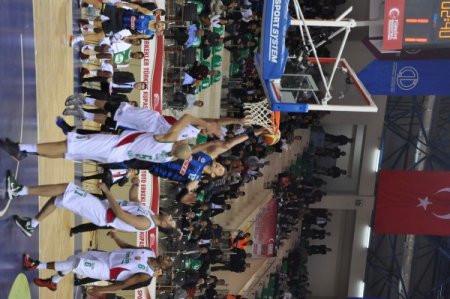 Pınar Karşıyaka: 69 - Fenerbahçe Ülker: 77