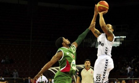 Pınar Karşıyaka galibiyet serisini İstanbul’da sürdürdü