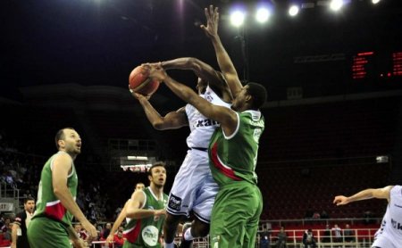 Pınar Karşıyaka galibiyet serisini İstanbul’da sürdürdü