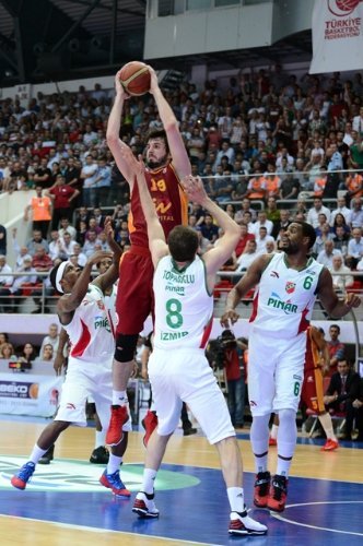 Pınar Karşıyaka’yı 79-77 yenen Galatasaray Medical Park ilk finalist takım