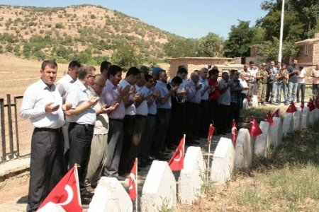 Pınarcık katliamı mağdurları çözüm sürecine destek veriyor