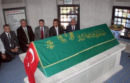 Pir Aziz'in türbesi, 103 yıl önce hazırlanan projeye göre yenilendi