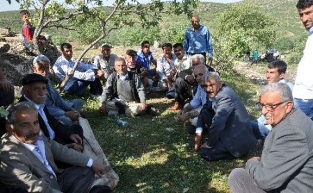 Pire Kureyş Türbesi ziyaretçi akınına uğruyor