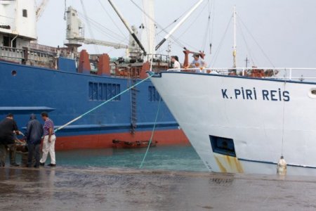 Piris Reis, Hava Muhalefeti Sebebiyle Gazimağusa'da Bekleyecek