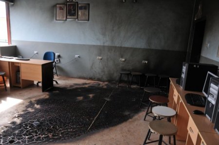 PKK yandaşları Van’da bir okul daha yaktı