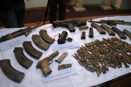 PKK’lıların sığınağından silah ve mühimmat çıktı