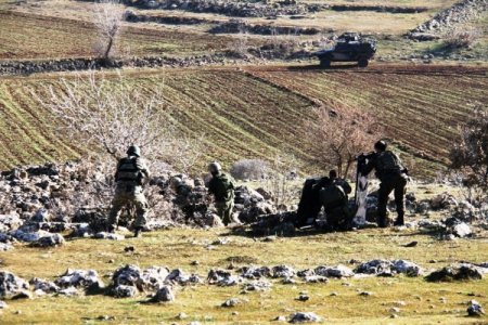 PKK’lılarla işbirliği yaptıkları tespit edilen 2 kişi gözaltına alındı