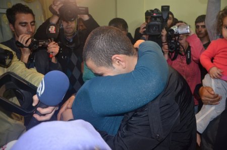 PKK’nın kaçırdığı er Çeçan, zılgıtlar ve gözyaşları arasında ailesine kavuştu