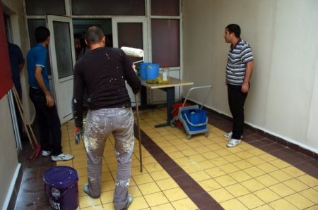 PKK'nın yakmak istediği okulda eğitim yeniden başladı