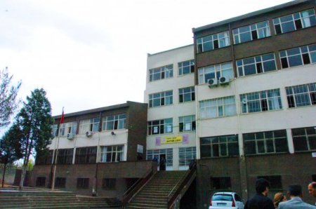 PKK'nın yakmak istediği okulda eğitim yeniden başladı