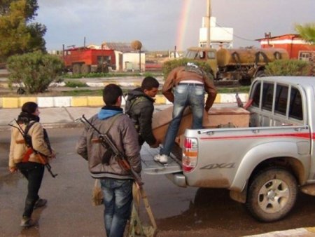 PKK/PYD'nin Tırbesipi'deki petrol yataklarını ele geçirdiği iddiası