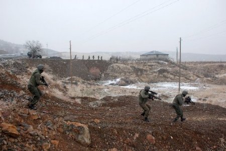 Pkk'ya Ağır Darbe: 18 Kişi Yakalandı