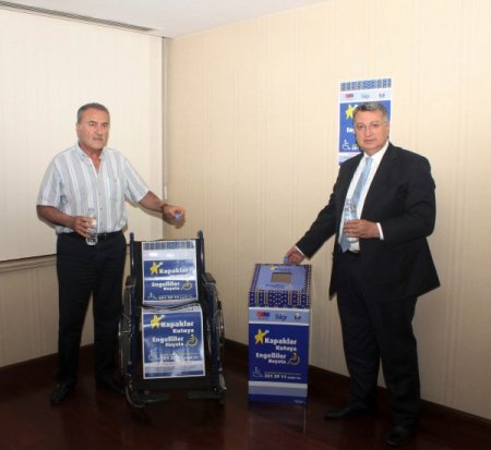 Plastik Kapaklar, Engellilere Tekerlekli Sandalye Olacak