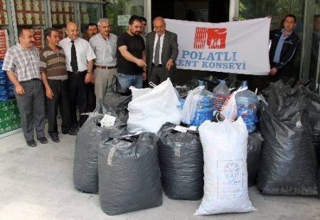 Polatlı Kent Konseyi topladığı kapaklarla engellileri sevindirecek