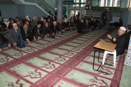 Polatlı'da, Umreye Gidecek Vatandaşlara Seminer Veriliyor