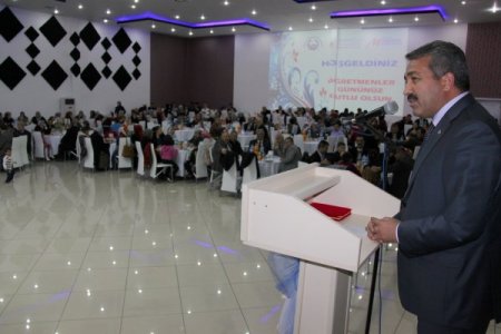 Polatlı’da öğretmenler yemekte bir araya geldi