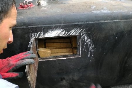 Polis, 153 kilogram eroini zuladan 'besmele' ile çıkardı