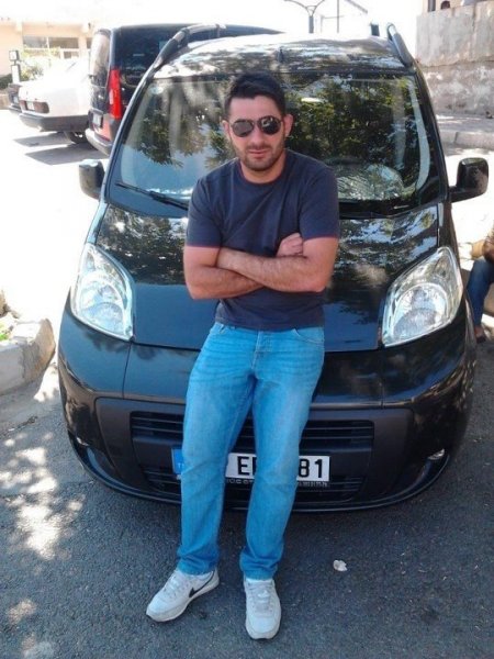 Polis, Çıkan Tartışmada 4 Kişiyi Yaraladı