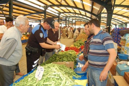 Polis, Pazar Esnafını Sahte Paraya Karşı Uyardı