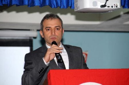 Polis, Sultangazi'deki Başarılı Öğrencileri Sevindirdi