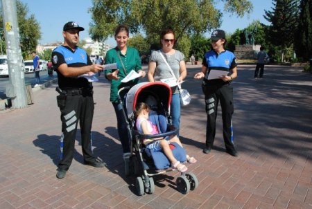 Polis, vatandaşları hırsızlıklara karşı el ilanıyla uyardı