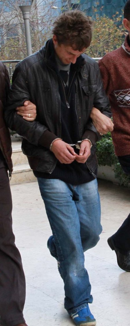 Polis 150 işyerinin kameralarını inceledi kapkaççıyı yakaladı