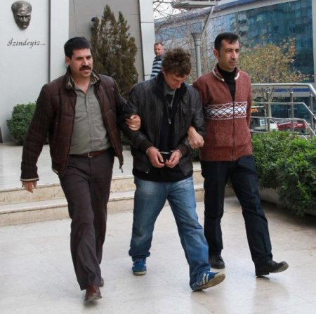 Polis 150 işyerinin kameralarını inceledi kapkaççıyı yakaladı