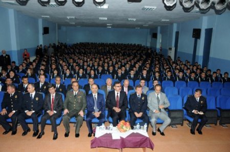Polis adaylarına ilk ders Balıkesir Valisi Turhan'dan