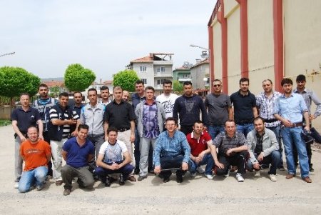 Polis bıçaklı hırsızı etkisiz hale getirdi