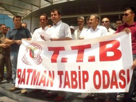 Polis Hasta Yakınının Doktoru Tartaklaması Tabip Odası'nı İsyan Ettirdi