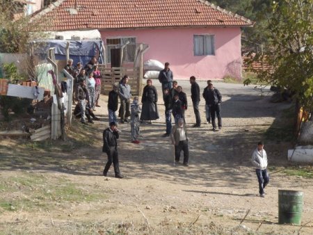 Polis-hırsız kovalamacasında bir komiser ve 2 zanlı yaralandı (2)