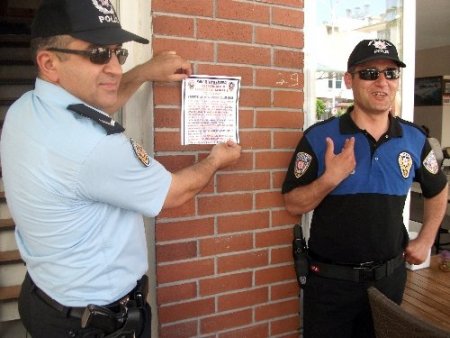 Polis kapı kapı dolaşıp hırsızlık olaylarına karşı esnaf ve vatandaşları uyardı