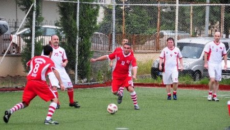 Polis - medya dostluğu sahaya da yansıdı: 4-4