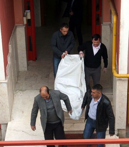 Polis Memuru Beylik Tabancasıyla İntihar Etti