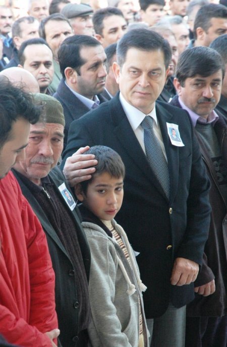 Polis Memuru Kas Erimesi Hastalığı Sonucu Vefat Etti