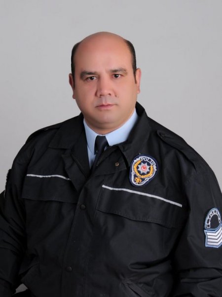 Polis memuru kızının doğum gününde hayatını kaybetti