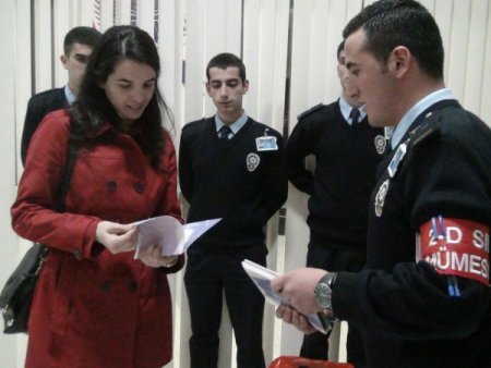 Polis okulu öğrencilerinden öğretmenlere anlamlı destek