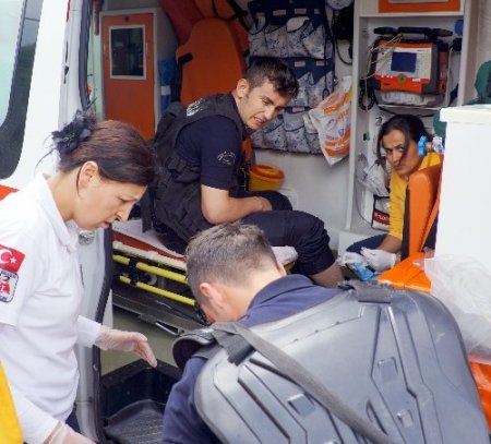 Polis ve göstericiler arbedede yaralandı