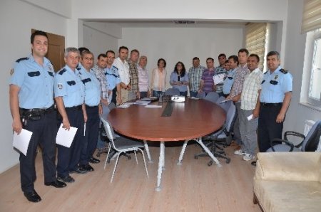 Polise ‘Aile İçi Şiddet ve İntihar’ eğitimi